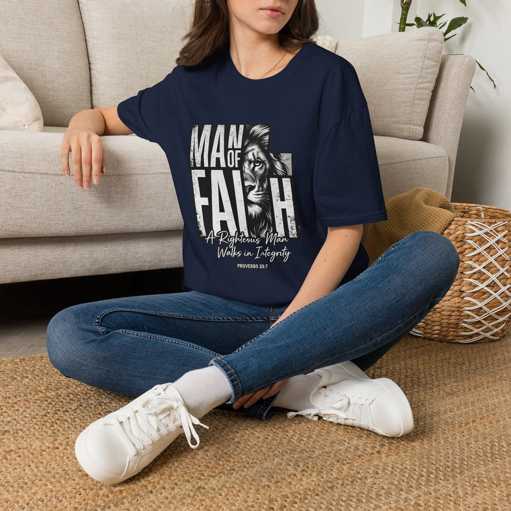 Man of Faith lion graphic T-Shirt